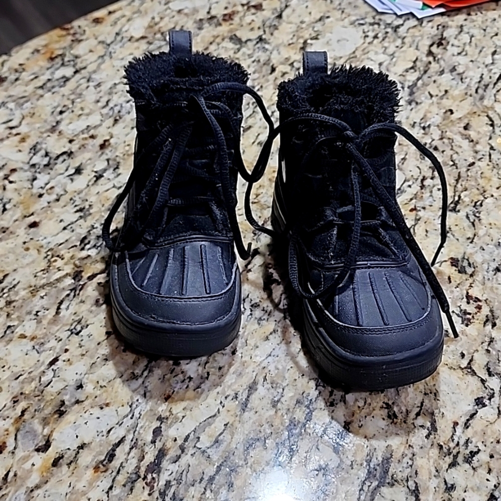 Boys Nike ACG boots